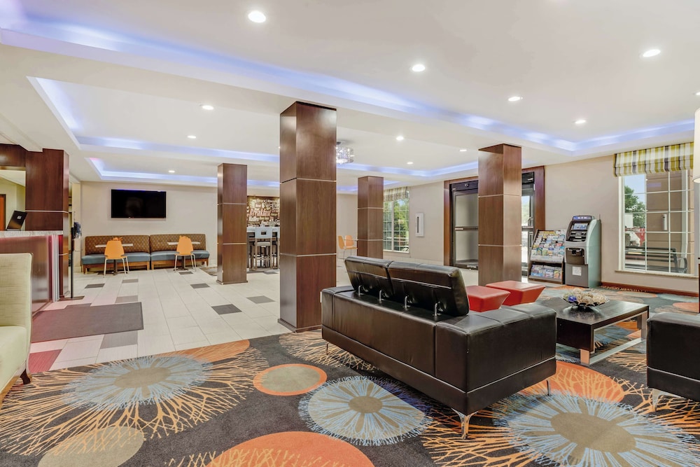 SureStay Plus Hotel by Best Western Owasso Tulsa North - photo 2