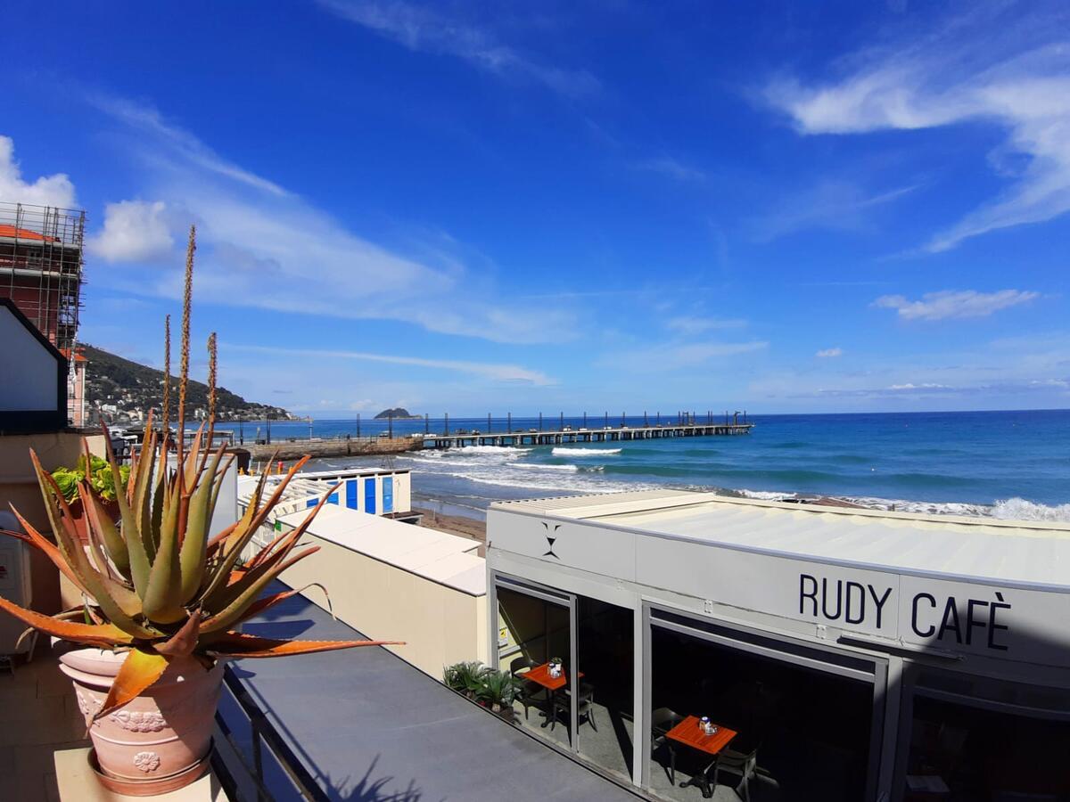 Rudys Vacation N — 4-Star Luxury Hotel in Alassio, Italy