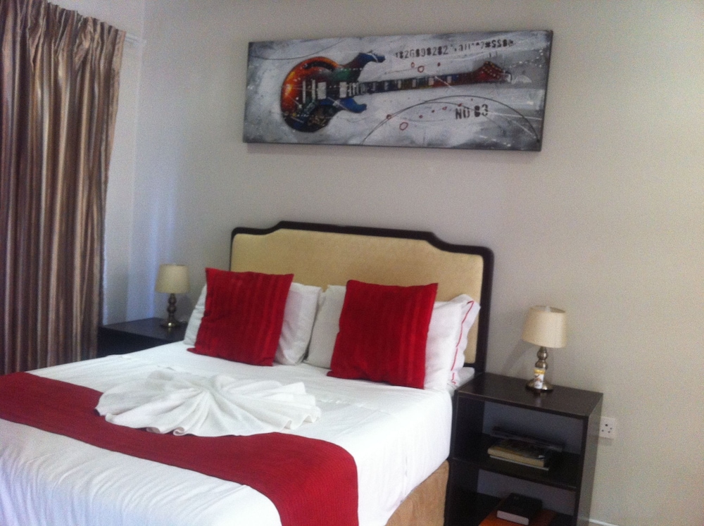 Hill View Inn — Serowe — photo 4