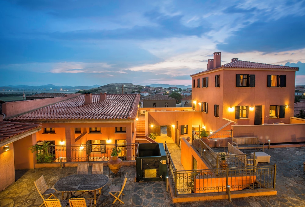 Varos Village Traditional Residences