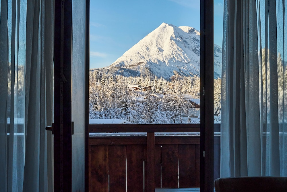 Hotel Alpennest in Leutasch, Austria
