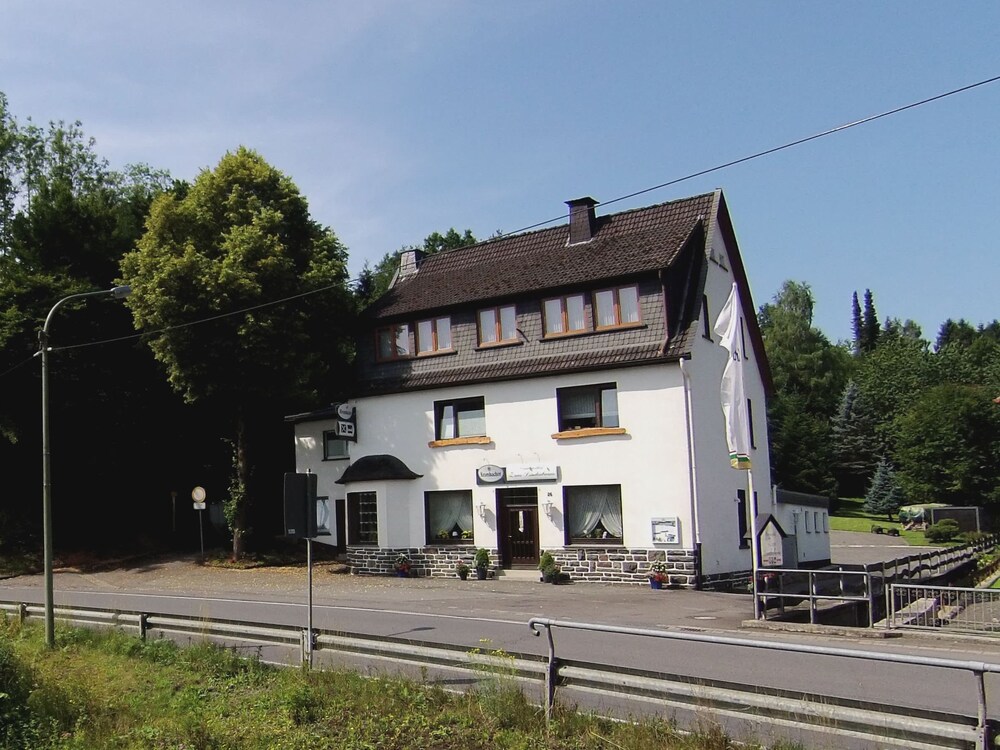 Landgasthof Zum Lindenbaum — hotel in Finnentrop