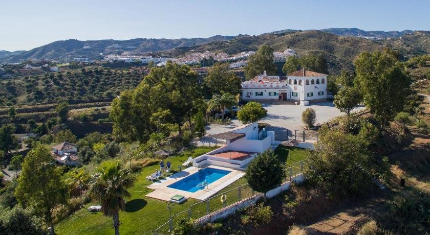 Finca Buenavista — 4-Star Luxury Hotel in Chilches, Spain