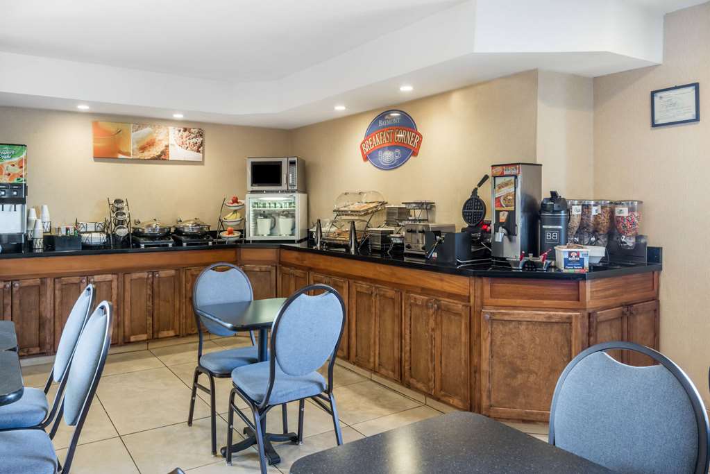 Baymont by Wyndham Santa Fe - photo 13