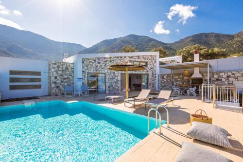 Summer Villas Crete — 4-Star Luxury Hotel in Irakleion, Greece