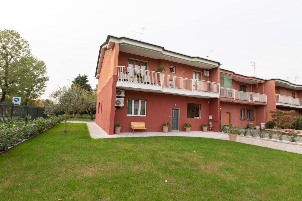 Relax nel verde — hotel in Segrate