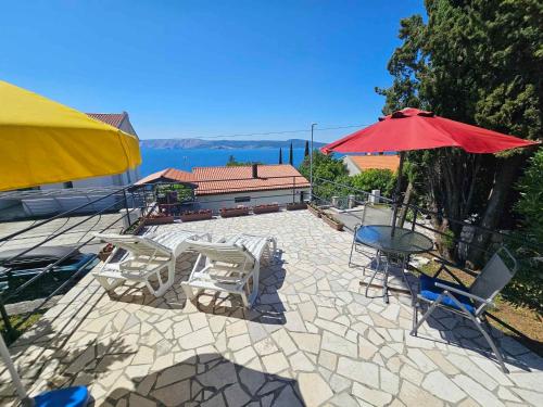 Apartment in Novi Vinodolski 27342 — 4-Star Luxury Hotel in Novi Vinodolski, Croatia