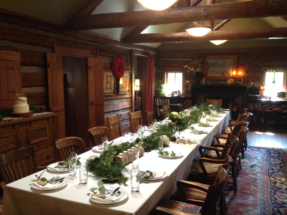 Highland Haven Creekside Inn - photo 149