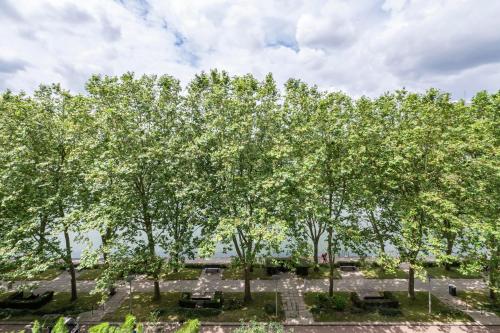 Appartements Lake 3 Duke Housing — hotel in Creteil
