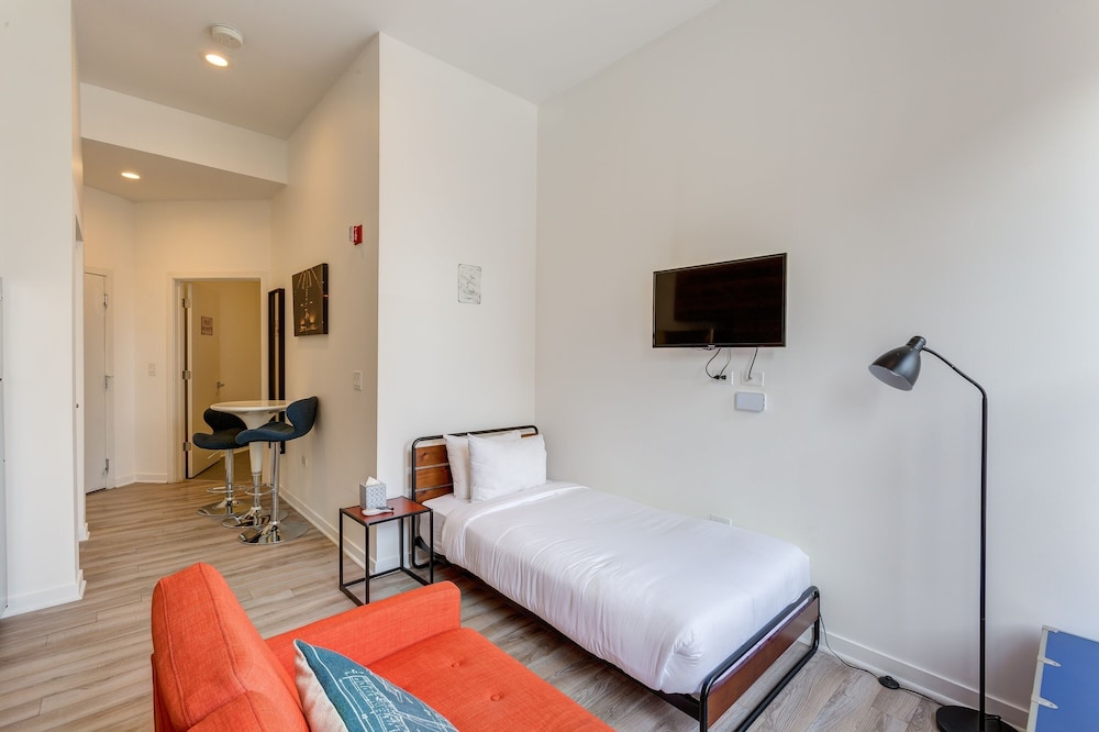Ground Floor Studios in Chicago by 747 Lofts - photo 8