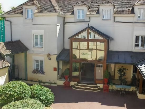 Villa Des Impressionnistes — 4-Star Luxury Hotel in Bougival, France
