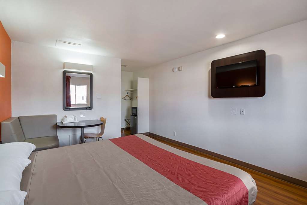 Motel 6 El Paso TX Airport Fort Bliss - photo 18