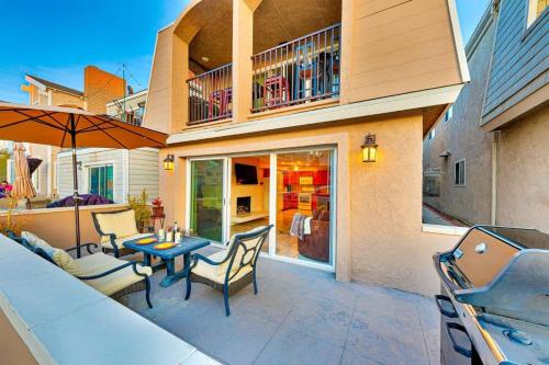 Newport Beach Simplicity III in Newport Beach, United States