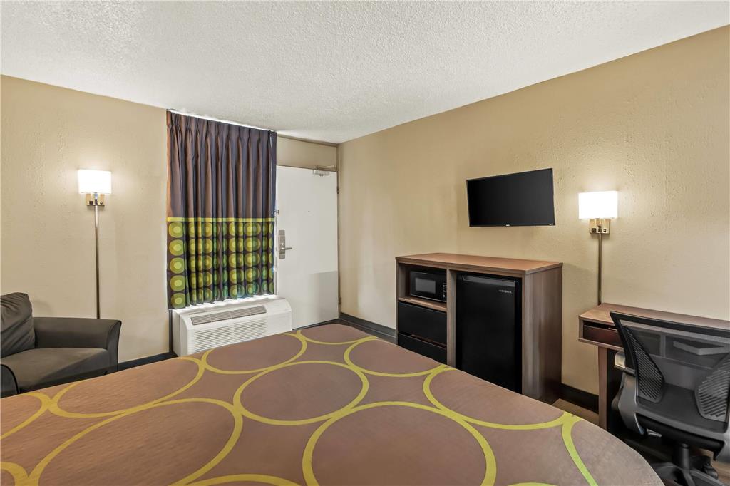 Super 8 by Wyndham Commerce - photo 30