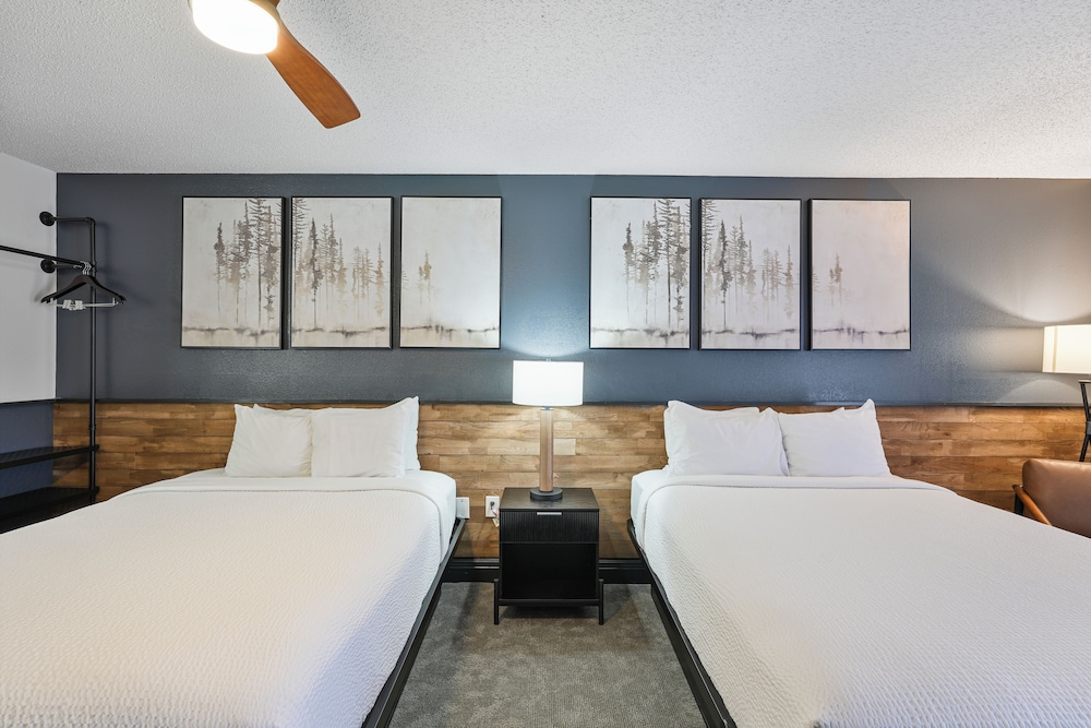 Tremont Lodge & Resort - photo 26