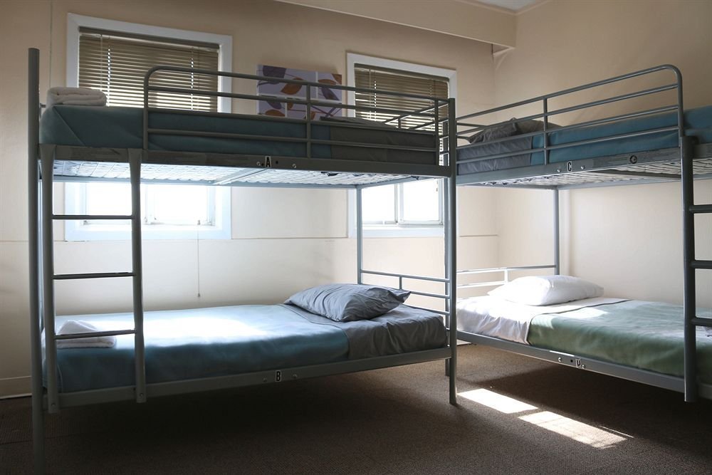 Westway Hotel & Hostel - photo 6