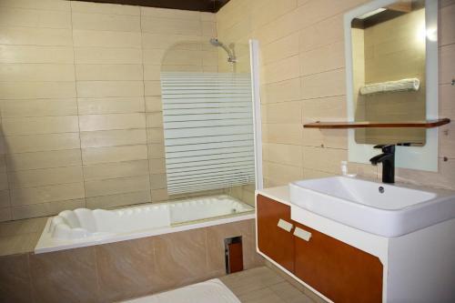 Cliff Haven Beach Resort — Winneba — photo 5