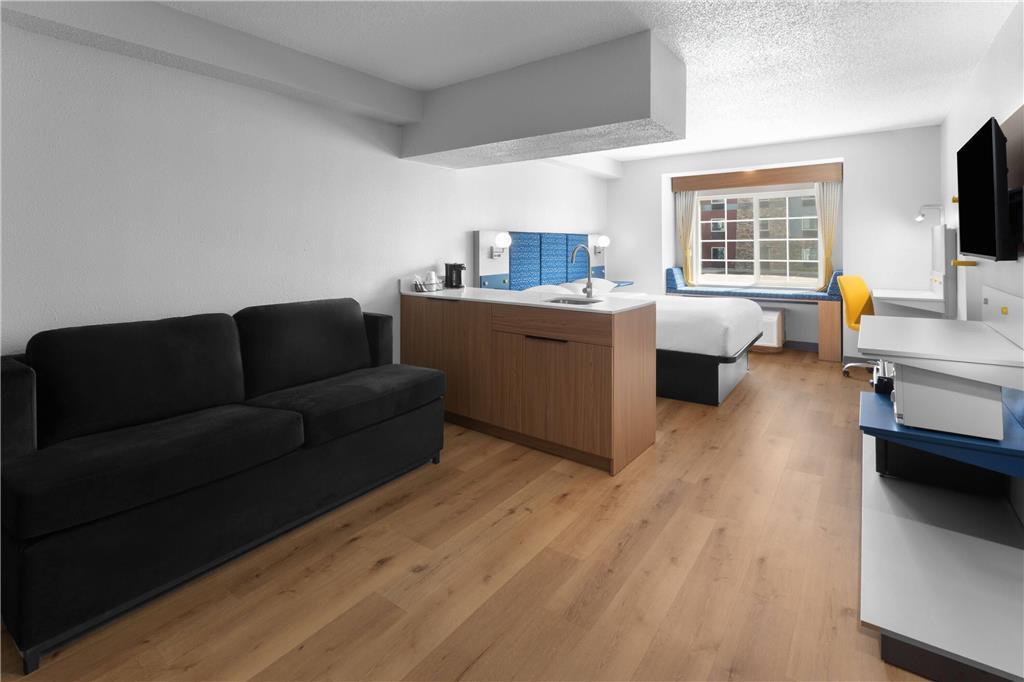 Microtel Inn & Suites by Wyndham Sioux Falls - photo 22