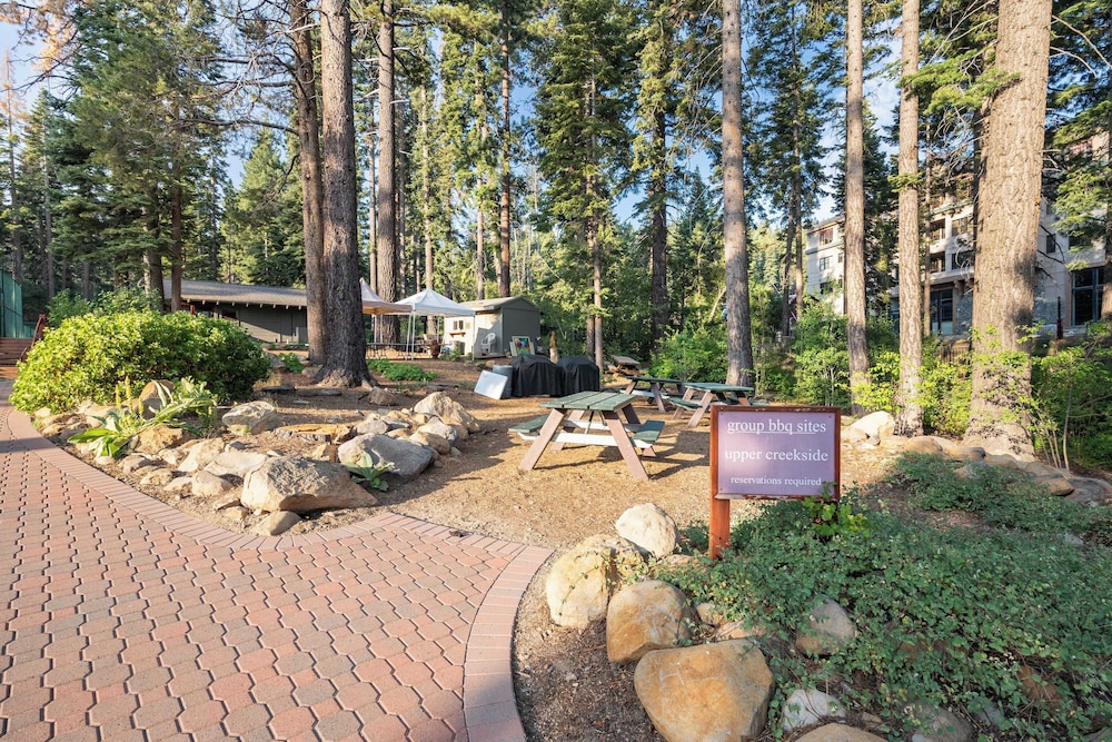 Hawk's Eye by Avantstay Cozy Condo w Views & Access to Northstar Resort Community - photo 20