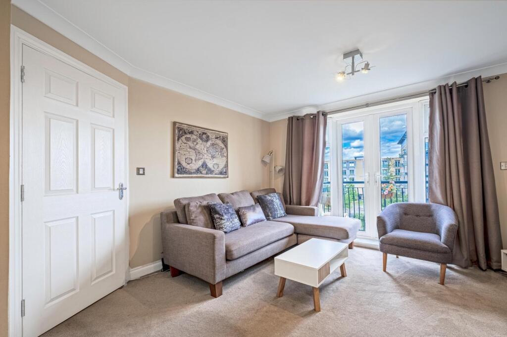 Reading Town Center River View Serviced Apartments