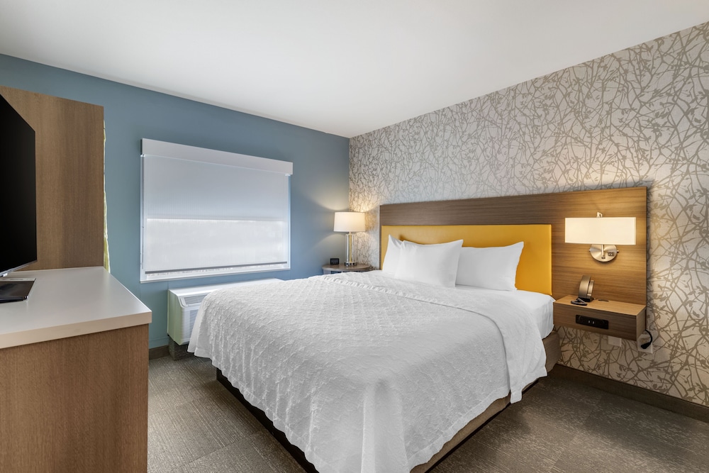 Home2 Suites by Hilton Bangor - photo 9