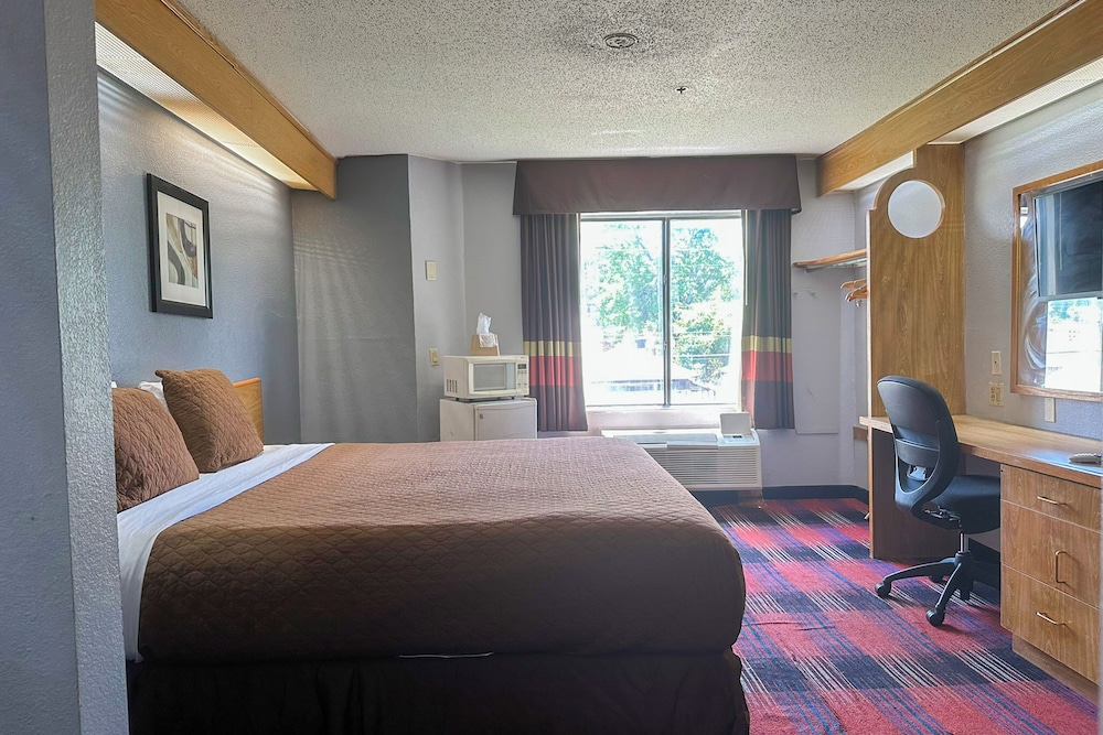 Classic Inn By OYO I 240 Near Memphis Airport - photo 24