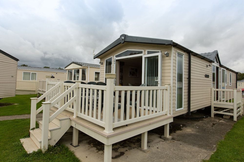 Mallard Lake in South Cerney, United Kingdom