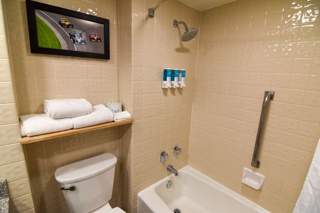 Best Western Plus Indianapolis North at Pyramids - photo 16