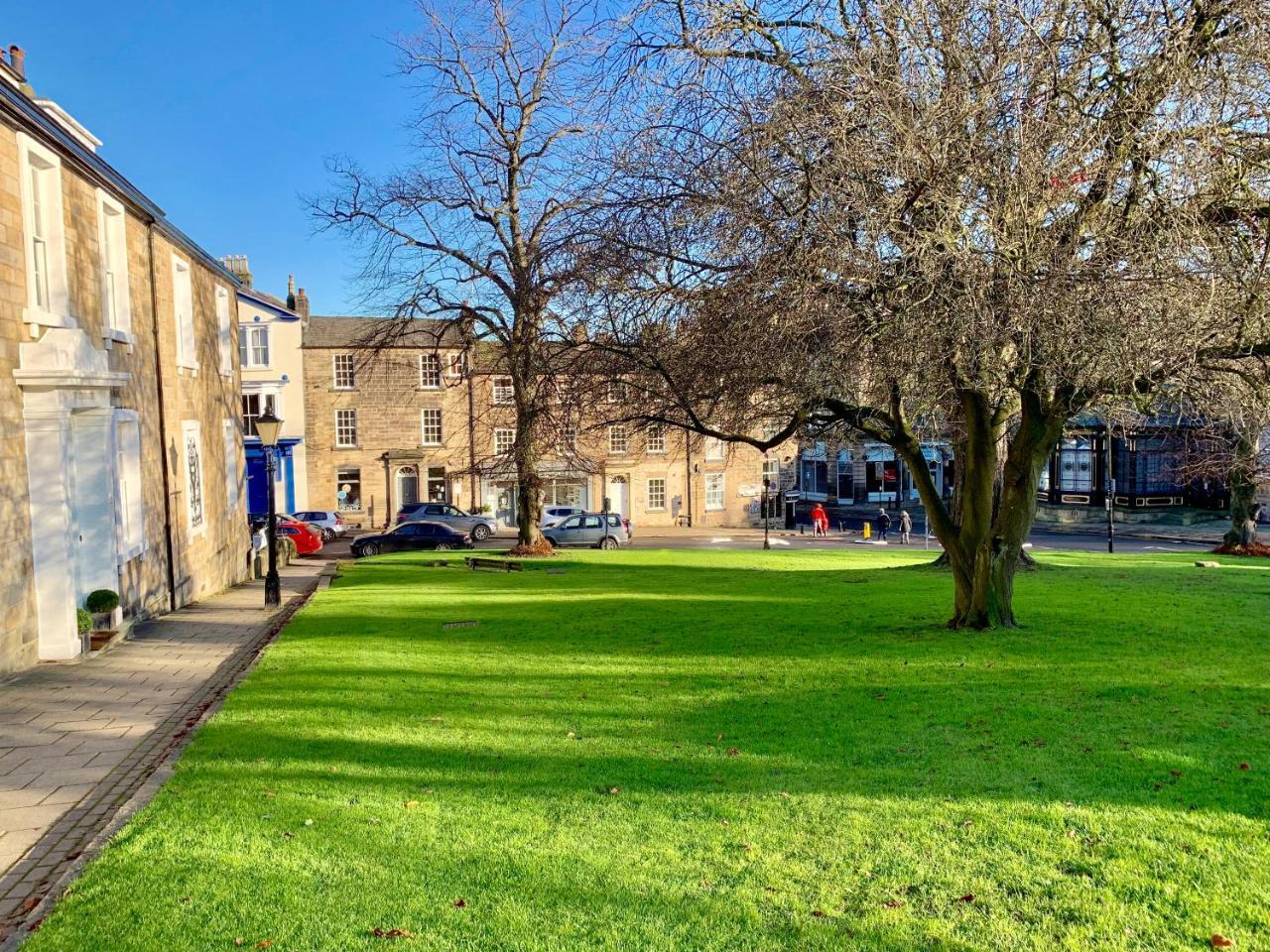 The Old Toffee Works Montpellier Quarter Next To Pump Rooms Free Parking — 4-Star Luxury Hotel in Harrogate, United Kingdom