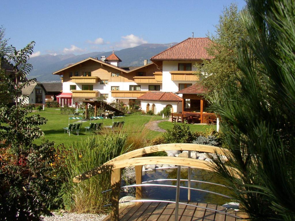 Hotel Tannenhof in Brunico, Italy