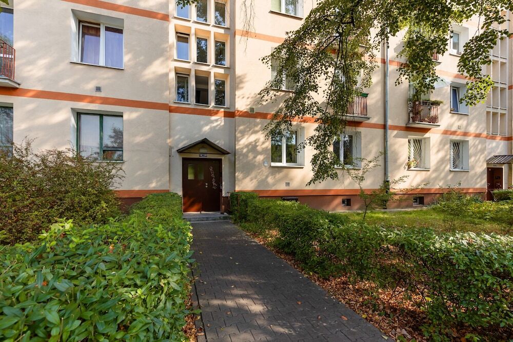Roomy Apartment Oczapowskiego in Bielany by Noclegi Renters — 4-Star Luxury Hotel in Warsaw, Poland