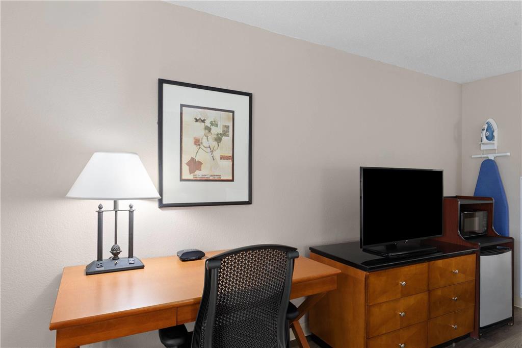 Baymont by Wyndham Knoxville I 75 - photo 26