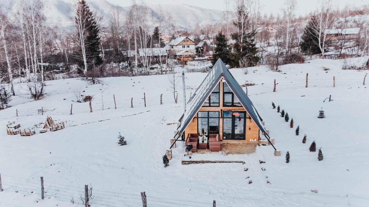 Acasă Straja Casa Vintage — 4-Star Luxury Hotel in Lupeni, Romania