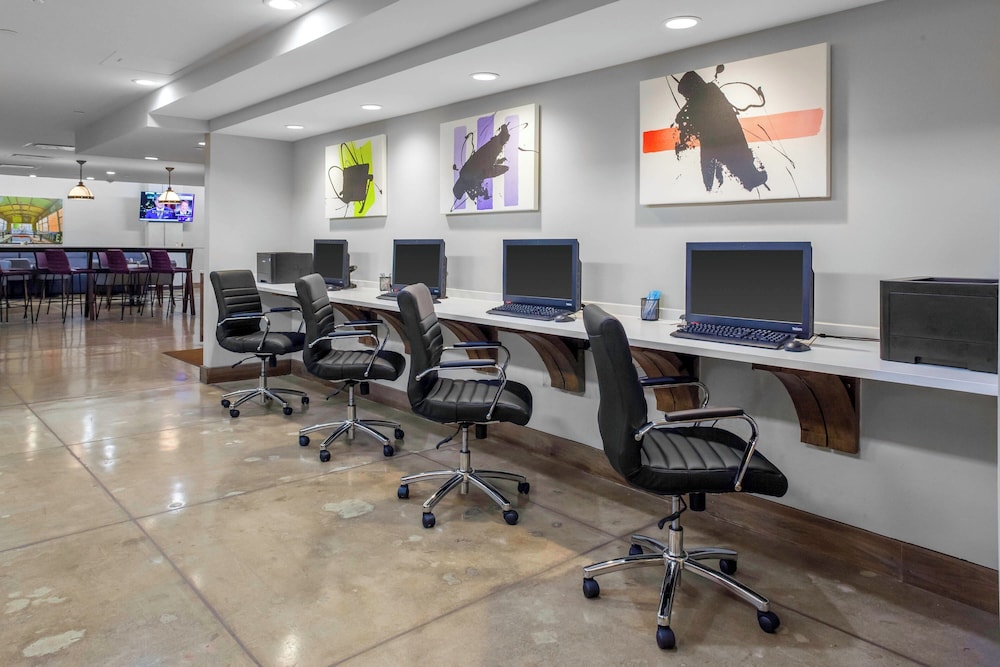 TownePlace Suites by Marriott Dallas Downtown - photo 16