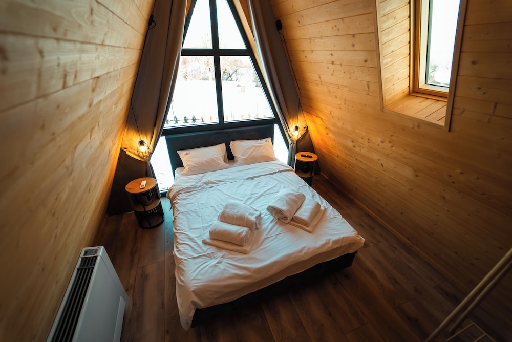 Vino Chalets Bran — Sohodol — photo 2