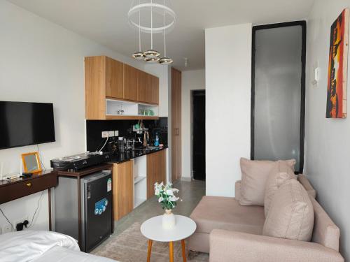 Fedha A modern furnished Studio Apartment near JKIA and SGR free WIFI Parking