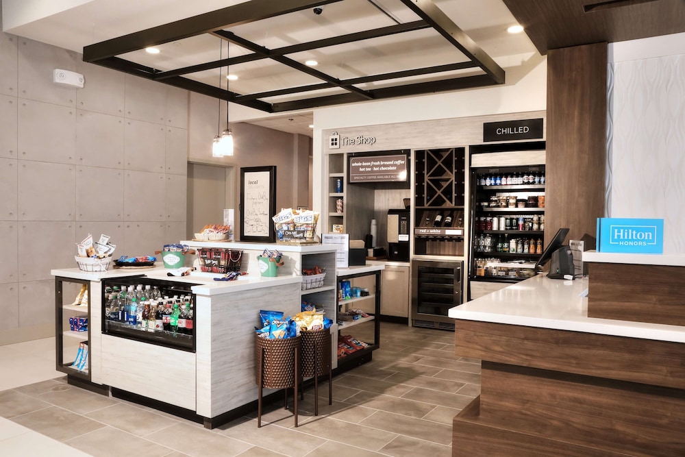 Hilton Garden Inn Bel Air - photo 51