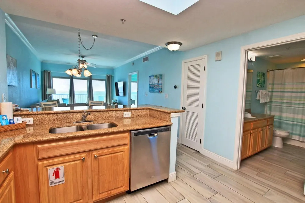 Crystal Tower 1602 by Youngs Suncoast - photo 18