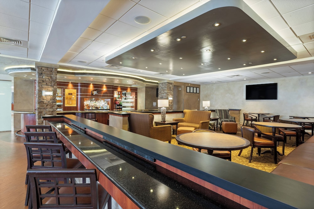 Crowne Plaza Executive Center Baton Rouge by IHG - photo 117