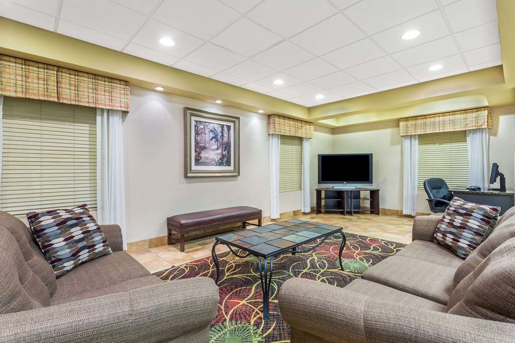 Baymont by Wyndham Cornelia - photo 2