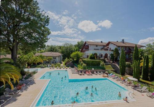 T2 Ciboure 4 Pers Avec Piscine Ideal Vacances in Ciboure, France