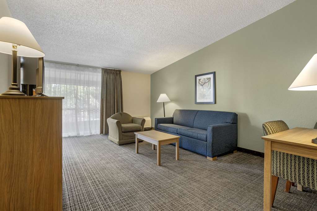 Quality Inn & Suites NRG Park Medical Center - photo 23