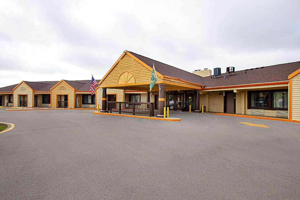 Travelodge by Wyndham Appleton - photo 2