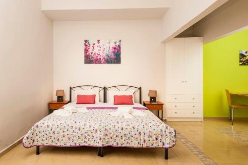 Eleni Apartments — 4-Star Luxury Hotel in Chania, Greece