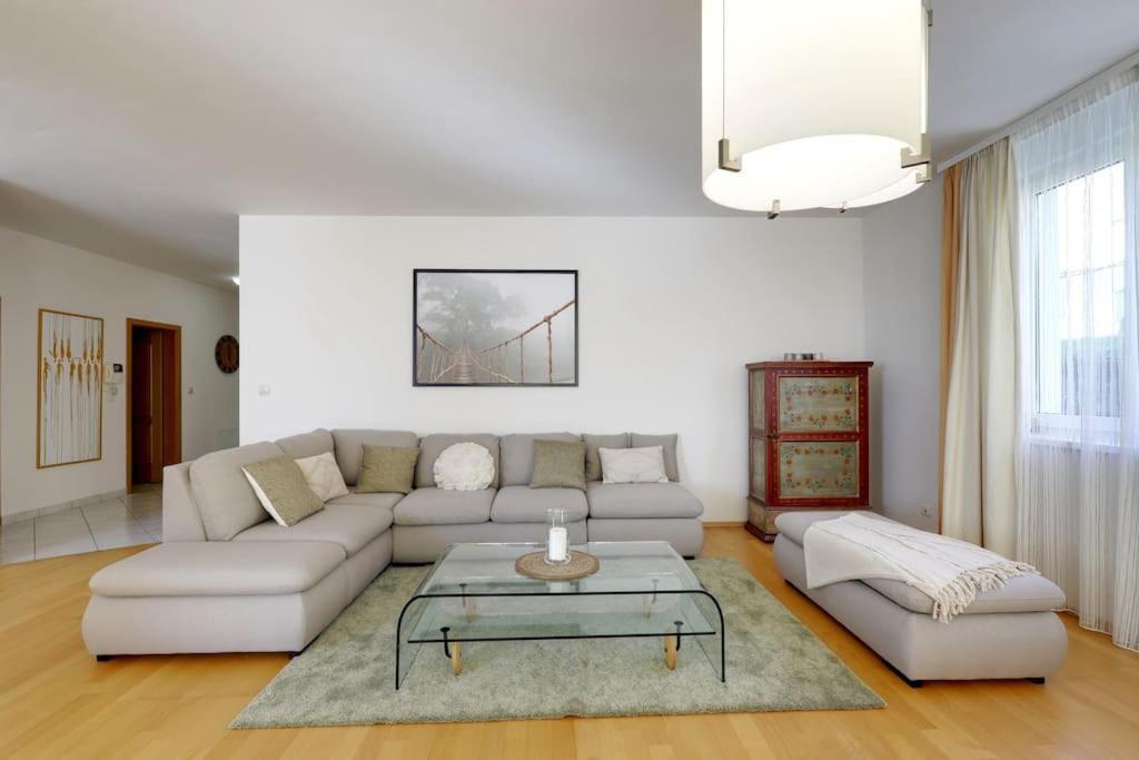 3min2centre 2 BR garage view — 4-Star Luxury Hotel in Bratislava, Slovakia