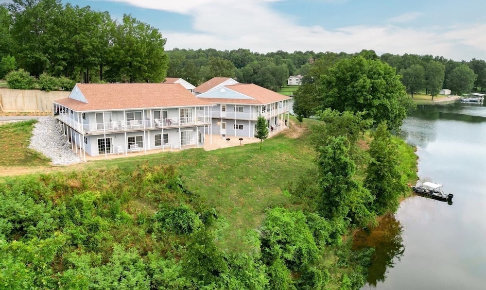 Crown Point Resort - photo 96
