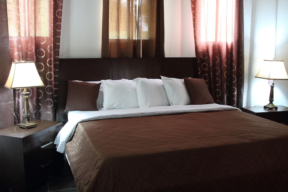 La Maison Hotel — hotel in Port-Au-Prince