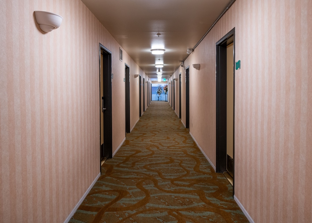 Glendale Hotel - photo 32