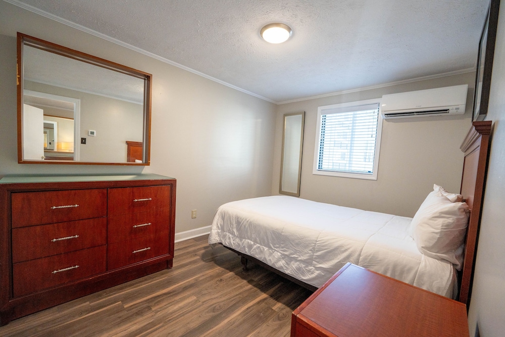 The Grand Regal Resort - photo 10