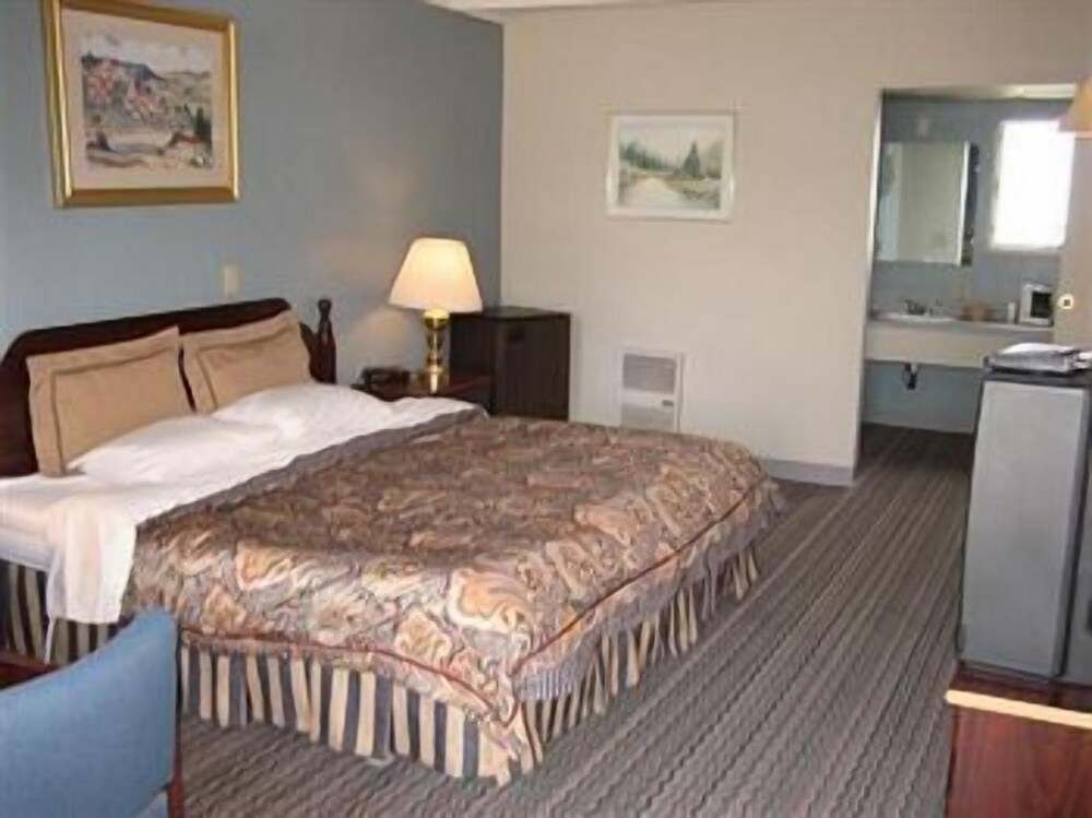 Tecumseh Inn Motel - photo 5